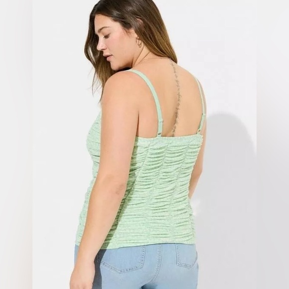 Torrid NWT Green Floral Stretch Mesh Shirred Cami Top Sleeveless A24 - Picture 2 of 10